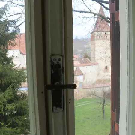Burg Meschen Landhaus *